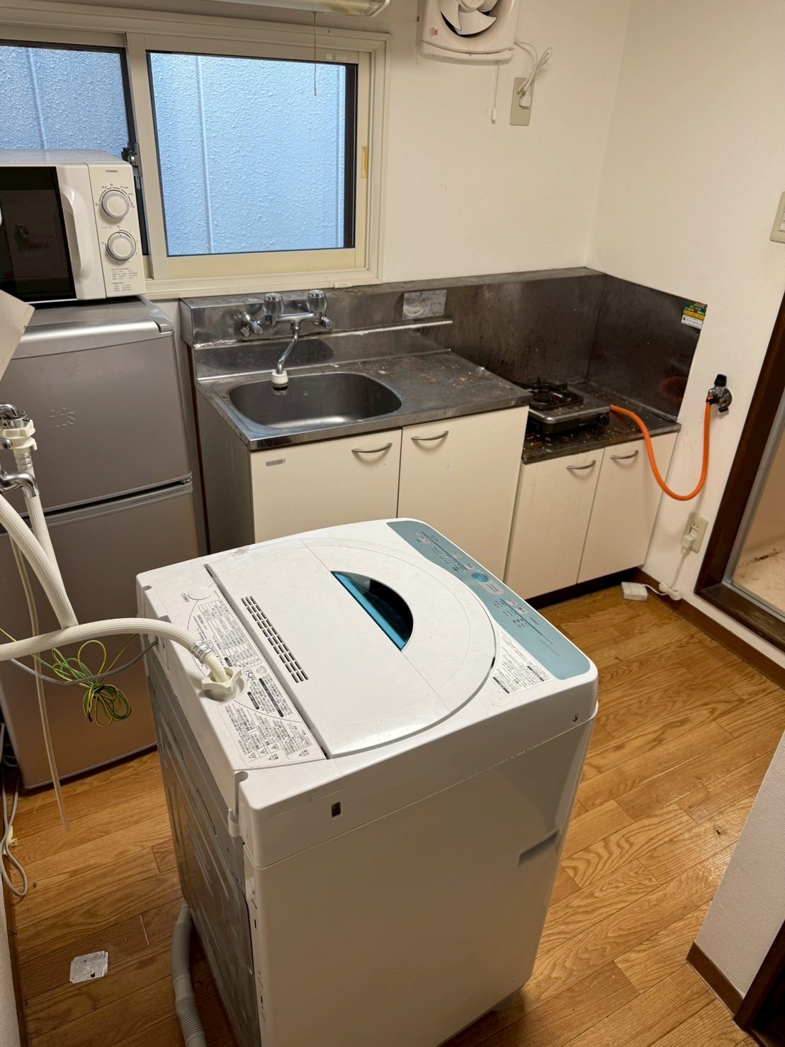 ゴミを捨てられず、溜め込んでいた入居者の方が急遽の退去になり、簡易的な清掃もお手伝い致しました！